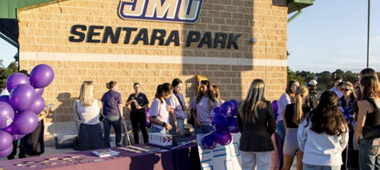 dnronline.com - JMU 학생들이 경기 전 아편 인식 교육을 제공합니다.